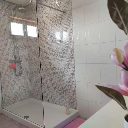 Konukevi In - 4 Bedroom House With Private Pool Vagos